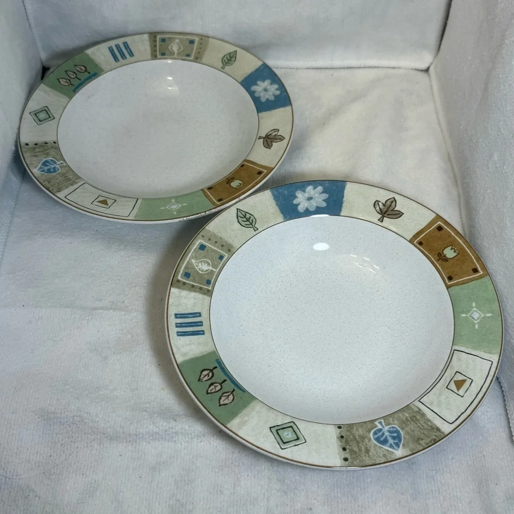 Mikasa Casual Classics Country Quilt dinnerware, rimmed soup bowls